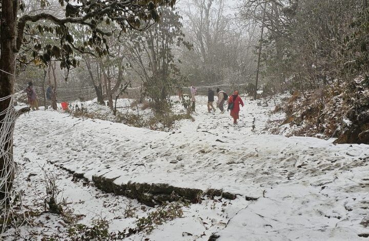 पाथीभरा क्षेत्रमा हिमपात