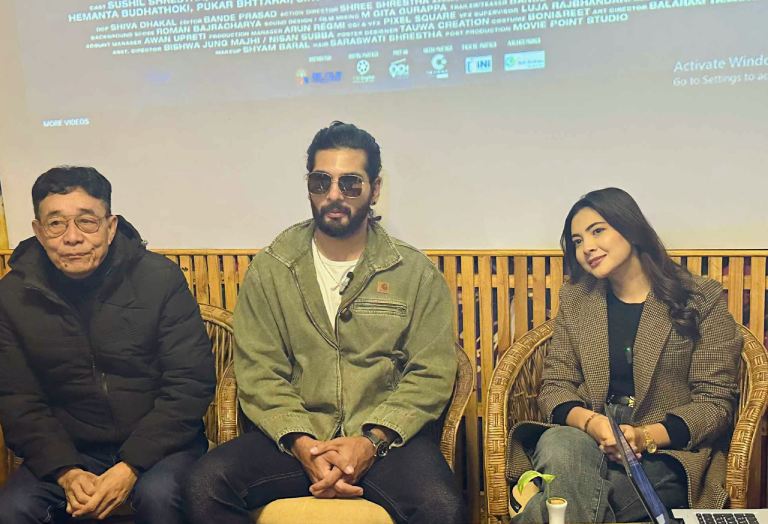 चलचित्र ‘परिवर्तन’ टिम चितवनमा | Celebrity Nepal