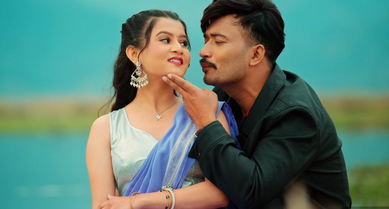 सीडी विजय अधिकारी र समिक्षा अधिकारीको स्वरमा नयाँ म्युजिक भिडियो सार्वजनिक