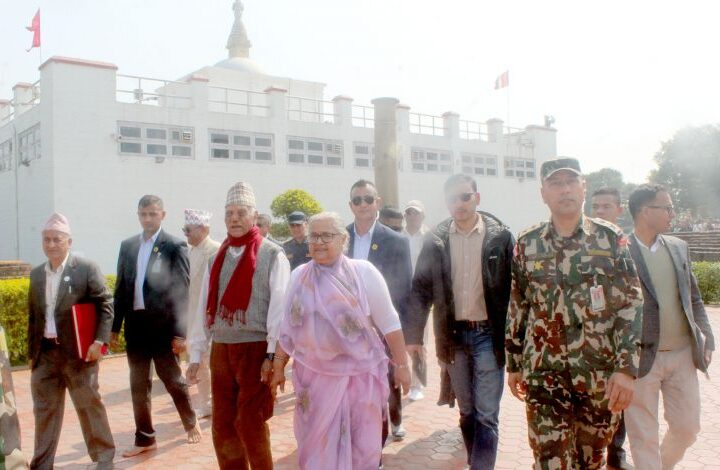 प्रधानमन्त्री कार्कीद्वारा मायादेवी मन्दिरको दर्शन