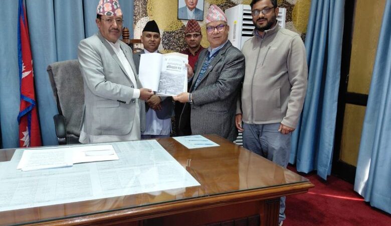 नेपाली कम्युनिष्ट पार्टीले निर्वाचन आयोगमा बुझायो  घोषणा पत्र