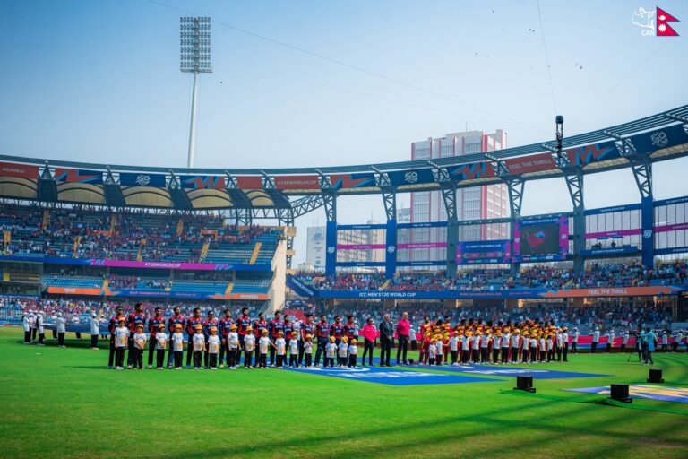 टी–२० विश्वकपमा नेपाल र वेष्ट इन्डिज खेल्दै, नेपालले गुमायो चौथो विकेट टी–२० विश्वकपमा नेपाल र वेष्ट इन्डिज खेल्दै, नेपालले गुमायो चौथो विकेट