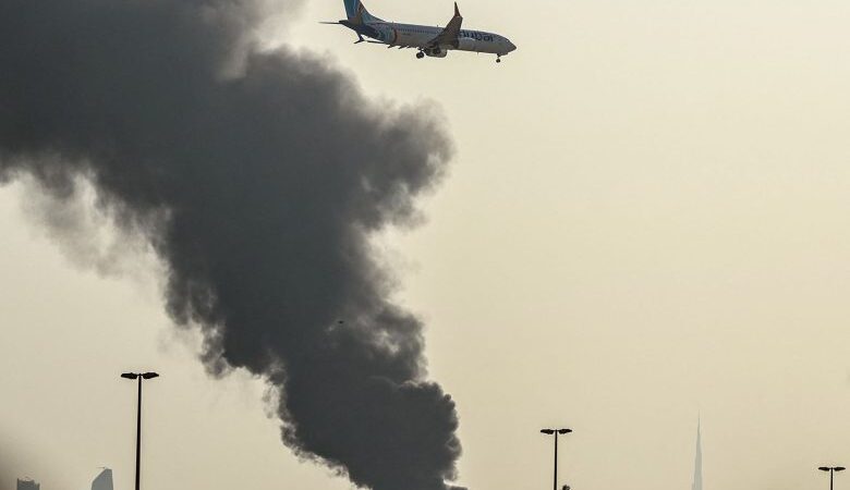 दुबई विमानस्थल नजिक ड्रोन आक्रमण, उडान सेवा प्रभावित दुबई विमानस्थल नजिक ड्रोन आक्रमण, उडान सेवा प्रभावित