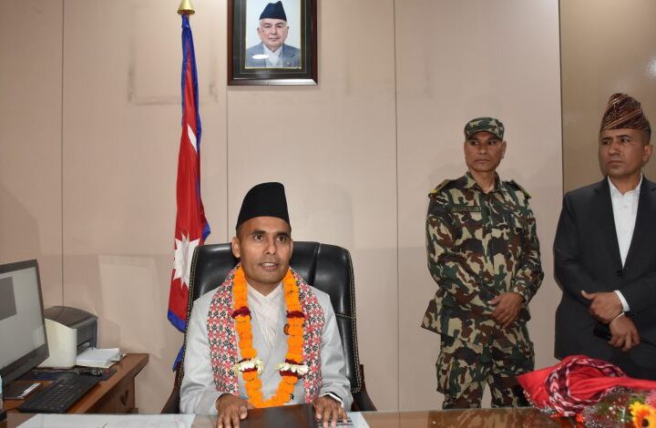 नवनियुक्त सञ्चारमन्त्री डा तिमिल्सिनाद्वारा पदभार ग्रहण