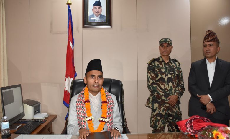 नवनियुक्त सञ्चारमन्त्री डा तिमिल्सिनाद्वारा पदभार ग्रहण