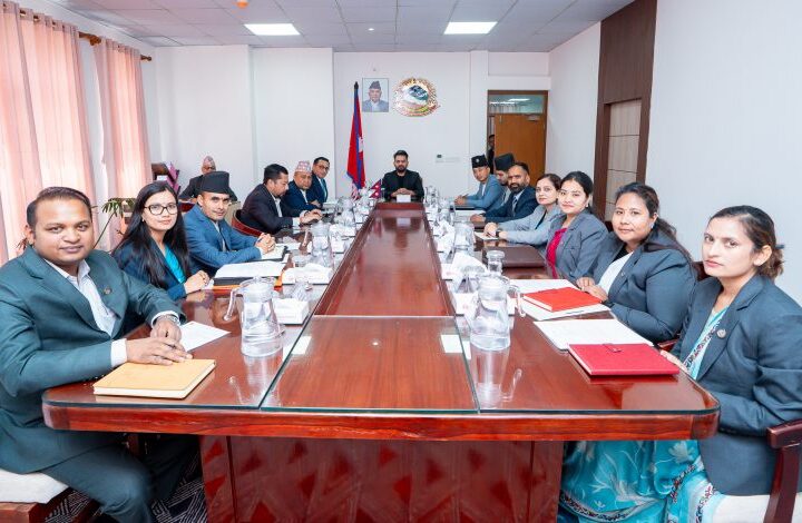 प्रधानमन्त्री र मन्त्रीहरूको सम्पत्ति विवरण सार्वजनिक,कसको सम्पत्ति कति ?