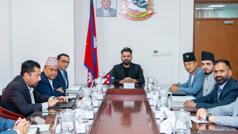 पाँच वर्षमा स्वास्थ्यमा आठ प्रतिशत बजेट पुर्याउने सरकारको प्रतिबद्धता पाँच वर्षमा स्वास्थ्यमा आठ प्रतिशत बजेट पुर्याउने सरकारको प्रतिबद्धता