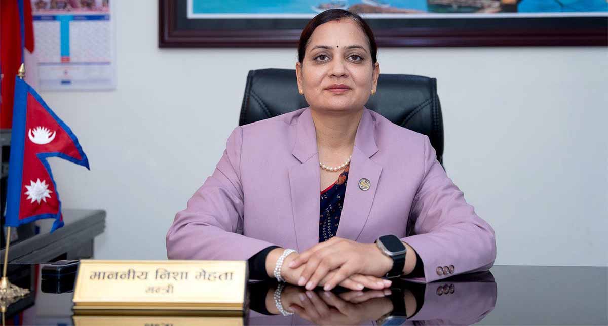 आन्दोलनमा जलेको गाडिहरुको नाममा कर्मचारीले ‘इन्धन’ लिएपछि…