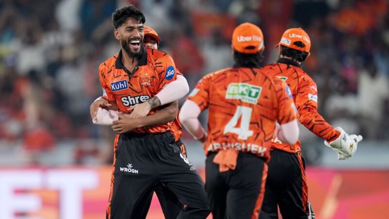 हिजो हैदरावादसँग मुम्बई पराजित, आज गुजरात र बैंगलोर भिड्दै