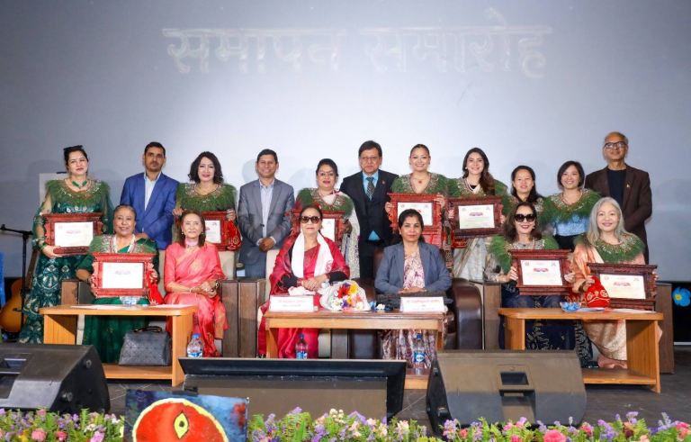 १० महिला चलचित्रकर्मीलाई ‘चलचित्रमा नारी सम्मान’ प्रदान