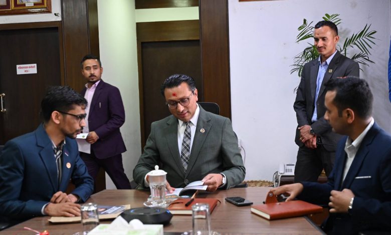 रुपान्तरणकारी बजेट आउँछः अर्थमन्त्री वाग्ले