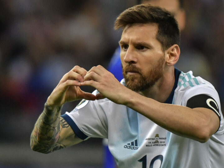 मेस्सीको दुई गोलको मद्दतमा अर्जेन्टिना नकआउट चरणमा