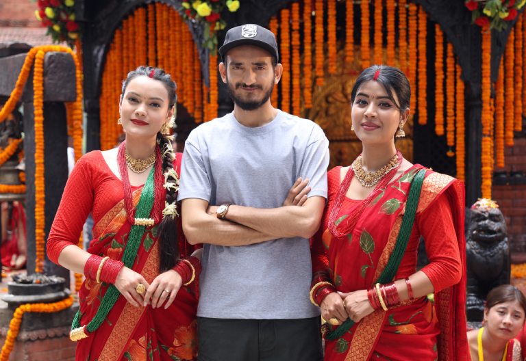 अक्षराकाे तीज गीत ‘नाँचाैं न बरि लै’ काे छायांकन