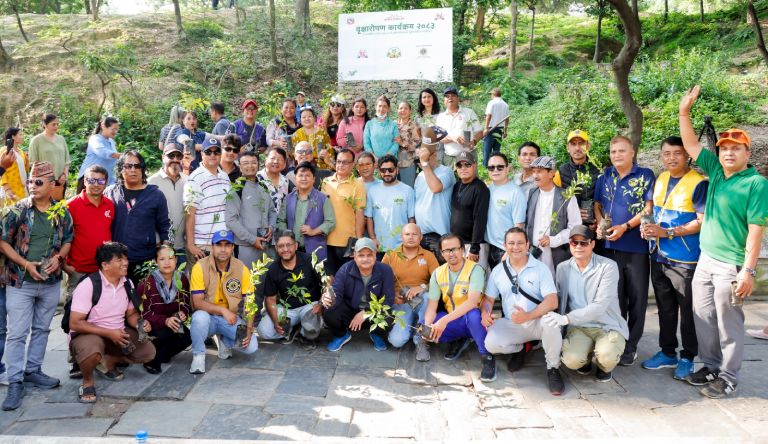 विकास बोर्डको २६औं वार्षिकोत्सवको पूर्वसन्ध्यामा वृक्षारोपण कार्यक्रम