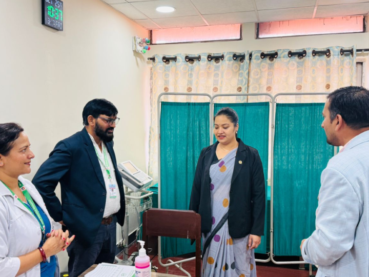 सिंहदरबारभित्रै स्वास्थ्य सेवाः कर्मचारी र सेवाग्राहीलाई राहत