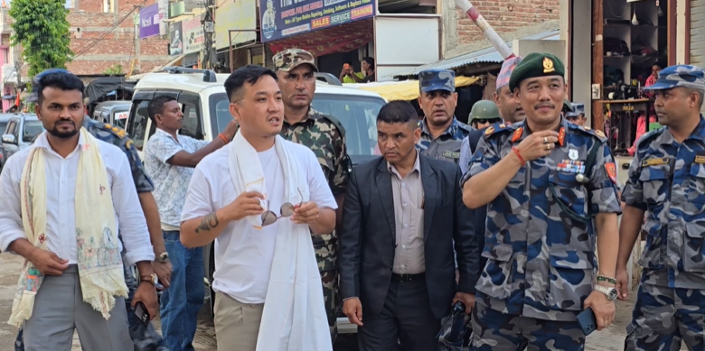 गृहमन्त्रीद्वारा मटिहानी–मधवापुर नेपाल–भारत सीमा क्षेत्रको निरीक्षण