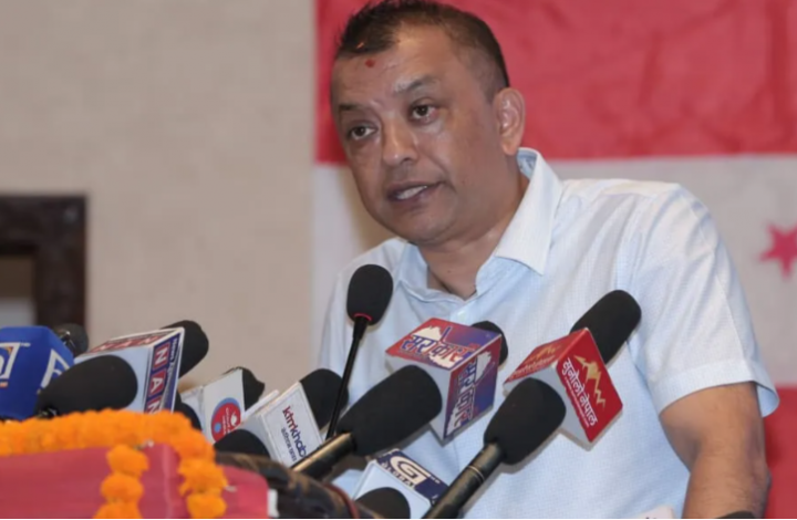 संविधानको लेन भित्रैबाट सरकारका कामको गति बढाऊ: