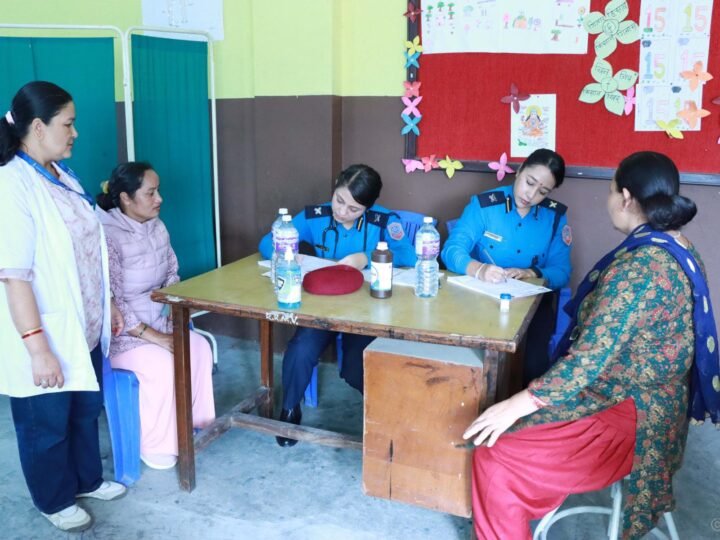 निःशुल्क स्वास्थ्य शिविरमा ४०० जनाले लिए स्वास्थ्य सेवा