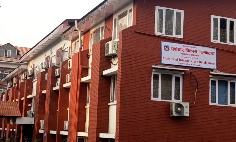 पच्चिस वर्षपछि ‘राष्ट्रिय यातायात नीति’ लागू पच्चिस वर्षपछि ‘राष्ट्रिय यातायात नीति’ लागू
