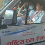 ट्रमा सेन्टरका ७ चिकित्सक औषधि सहित रसुवाको बाढी क्षेत्रतर्फ हिँडे