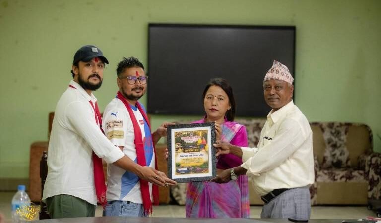 ‘तिरिमिरी झ्याइँ’को टिमलाई रामधुनी नगरपालिकाको सम्मान