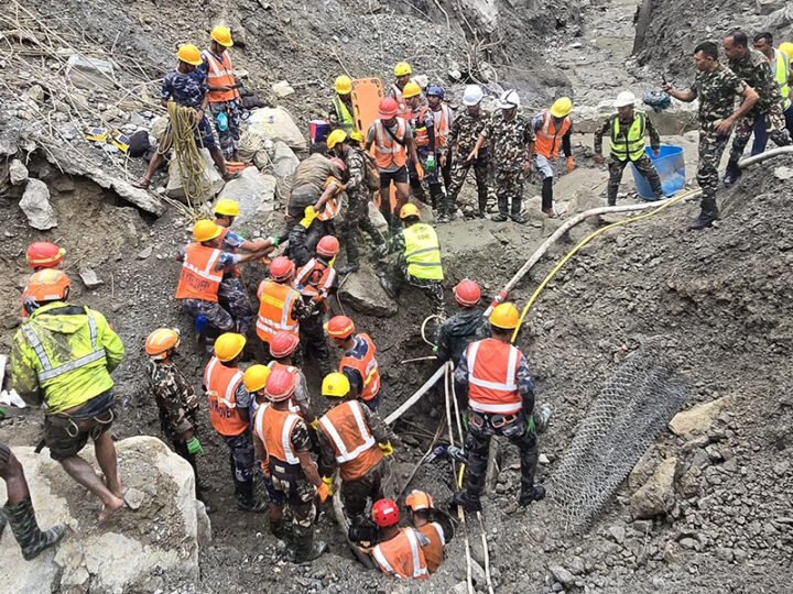 १ हजार ३ सय ४२ जनाको शव फेला « रिपोर्टर्स नेपाल