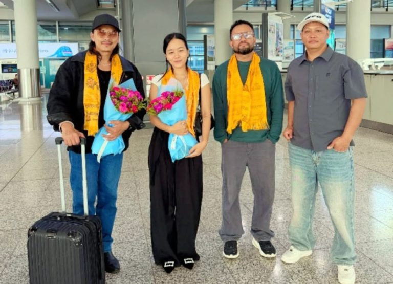 ‘आ बाट आमा २’ को छायांकनका लागि पल, निर्देशक चन्द्र र रिश्ताको टिम हङकङमा