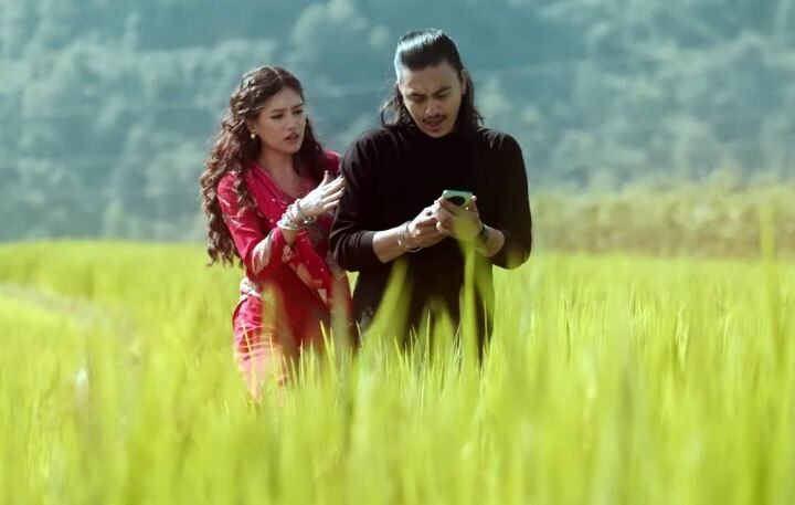 ‘आ बाट आमा २’ को टिजरमा पल, विपना र मलिकाको भावुक कथा