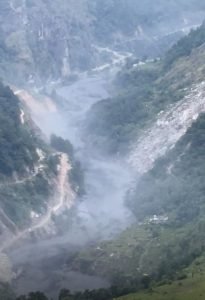 बुढीगण्डकी नदी थुनिँदै खुल्दै गर्दा जोखिम बढ्यो