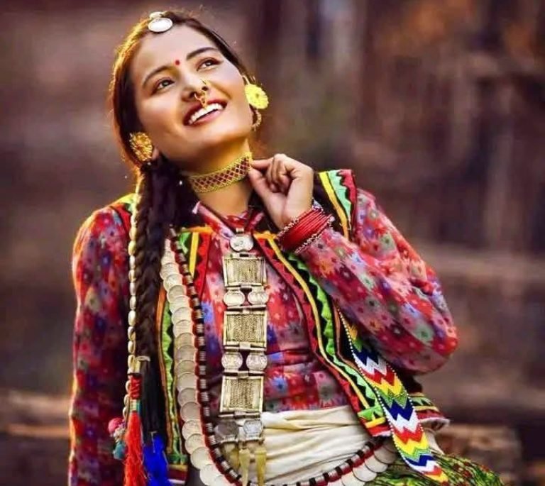 कलाकारितामा चम्किँदै हुम्लाकी आरती बुढा » Celebrity Nepal