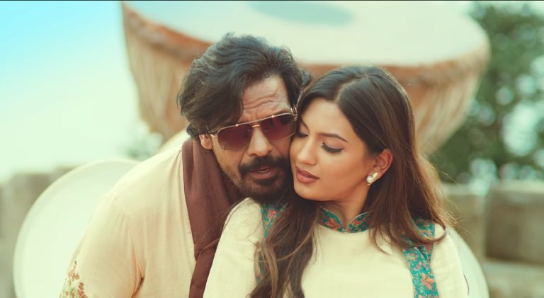 चलचित्र ‘१२ गाउँ २’को ‘रेशमी रुमाल’ सार्वजनिक » Celebrity Nepal