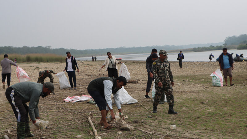 राप्ती नदीको पटिहानीदेखि गोलाघाटसम्म सरसफाइ