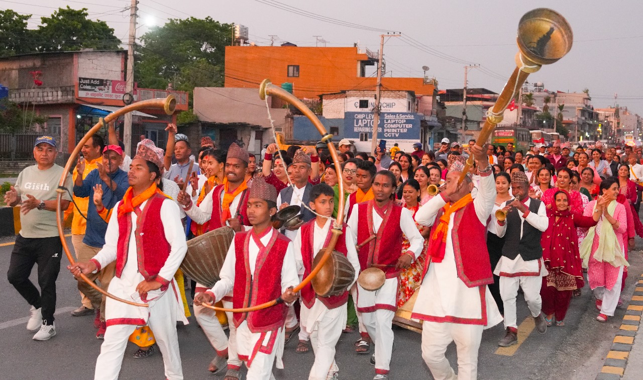 पोखराको बिरौटामा जारी कोटिहोमको रात्री कालिन पैदल यात्रा सम्पन्न पोखराको बिरौटामा जारी कोटिहोमको रात्री कालिन पैदल यात्रा सम्पन्न